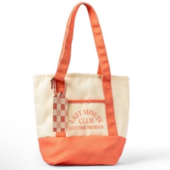 Target Handbags - New Target Bullseye Playground Adorable Canvas Bag "Last Minute Club"